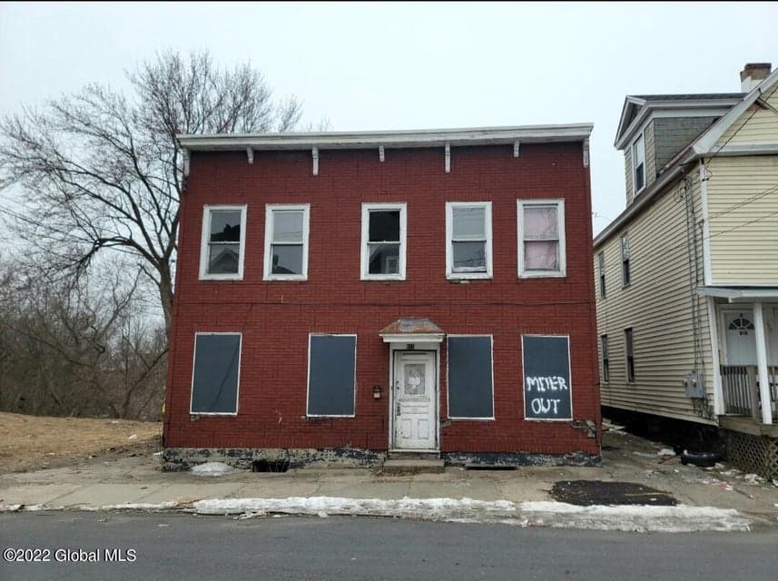 820 Strong Street, Schenectady, NY 12307, photo 1