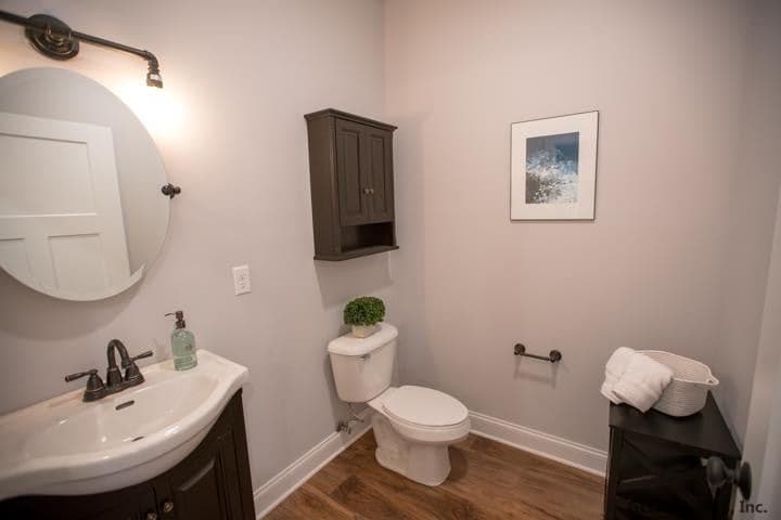 1143 Barrett Street, photo 3