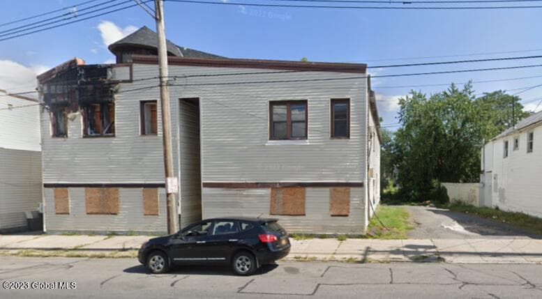 783-787 Albany Street