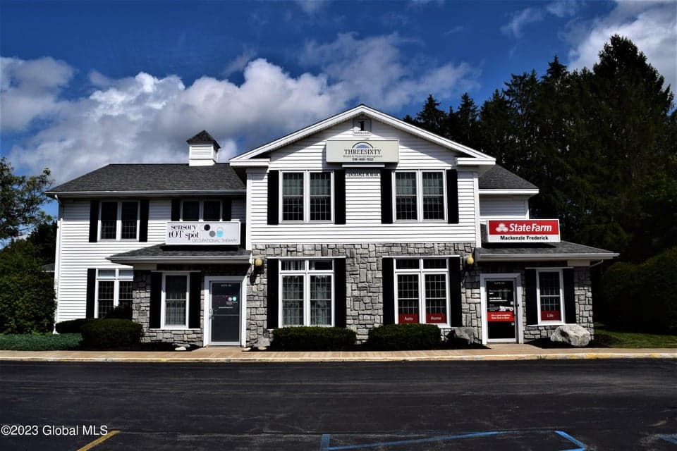 1 Hemphill Place, Malta, NY, photo 5