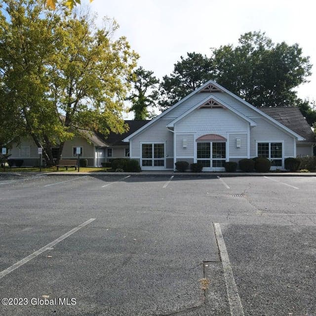 14 Manor Drive, photo 3