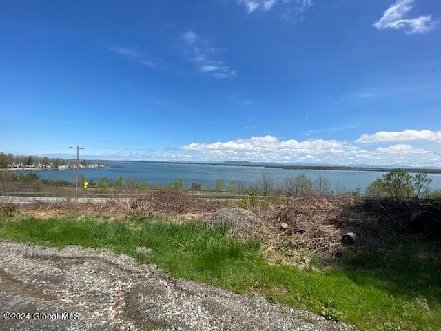 L16.000 NYS RTE 9N, photo 1