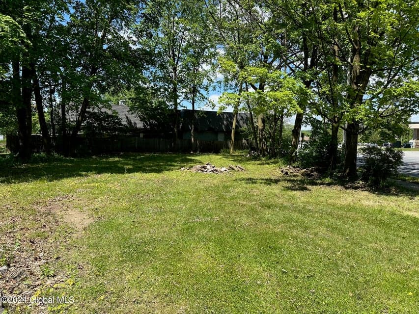 147 South Street, Glens Falls, NY, photo 2