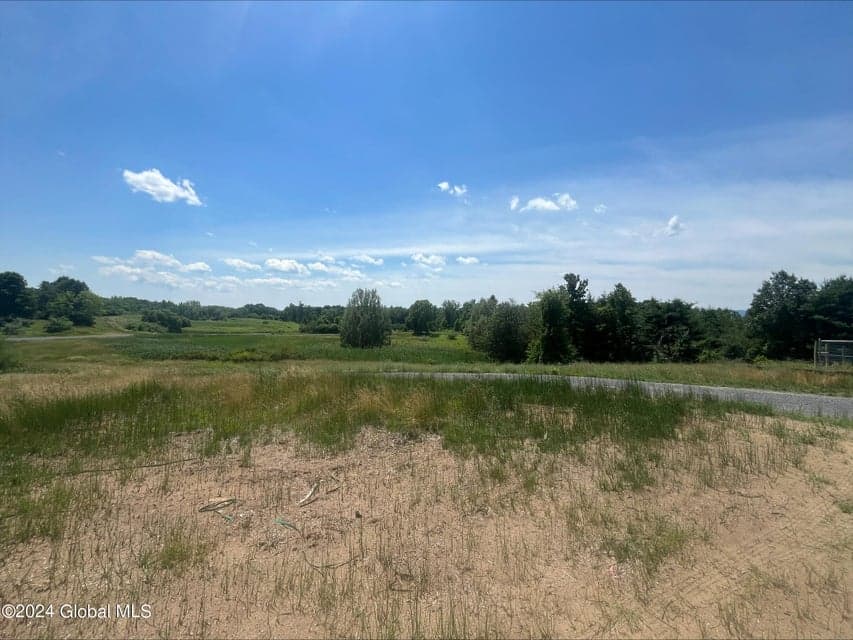 553 Krumkill Road, photo 3