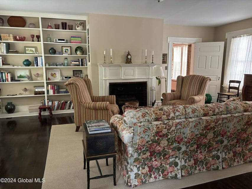113 S William Street, photo 4