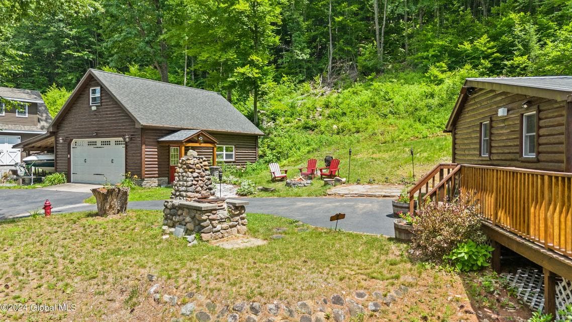 740 E River Drive, photo 5