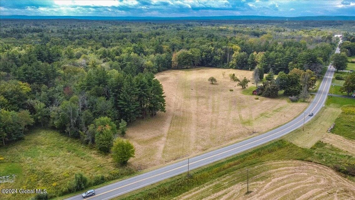 271/257 Round Lake Road, photo 3