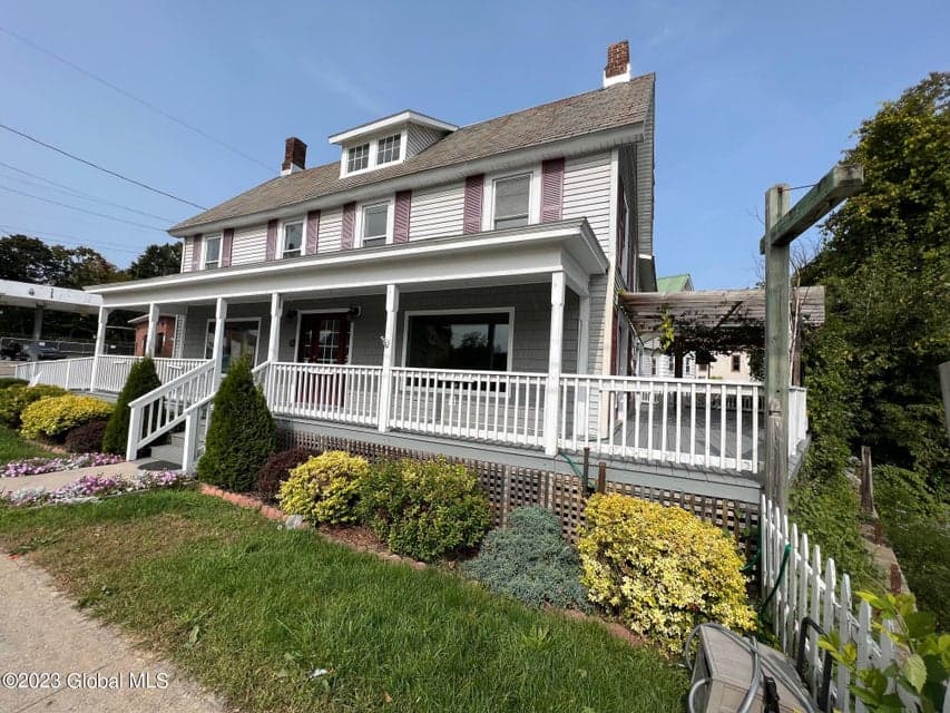 75 Montcalm Street