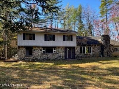 2004 Hoffman Road