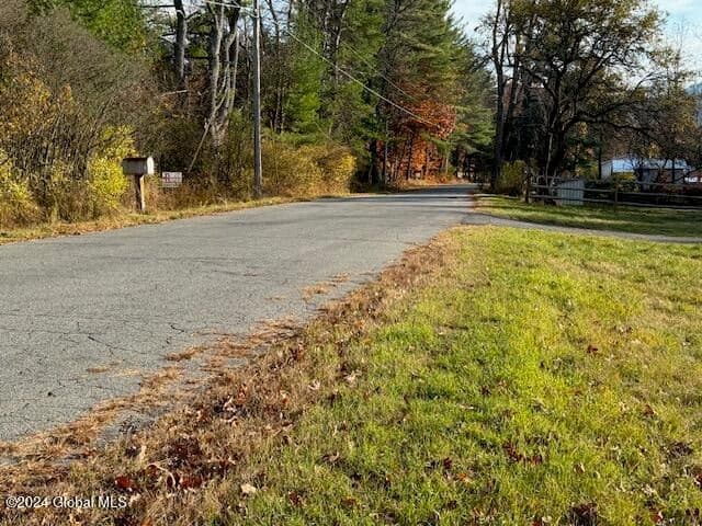30 Vanare Lane, Lake Luzerne, NY, photo 2
