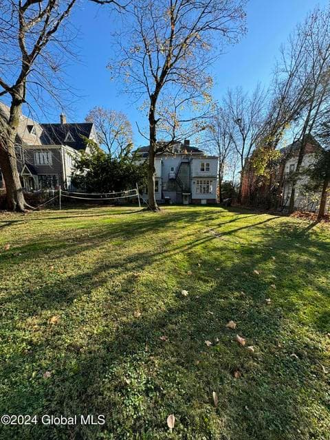 7 Collins Avenue, photo 4