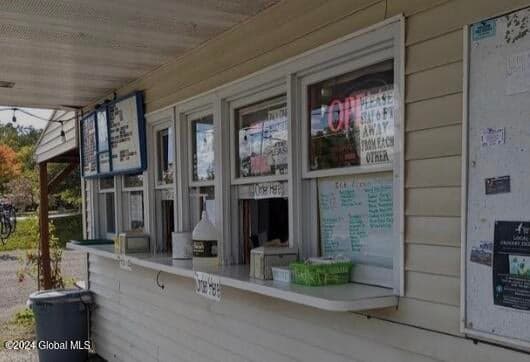 4201 S Main Street, photo 3