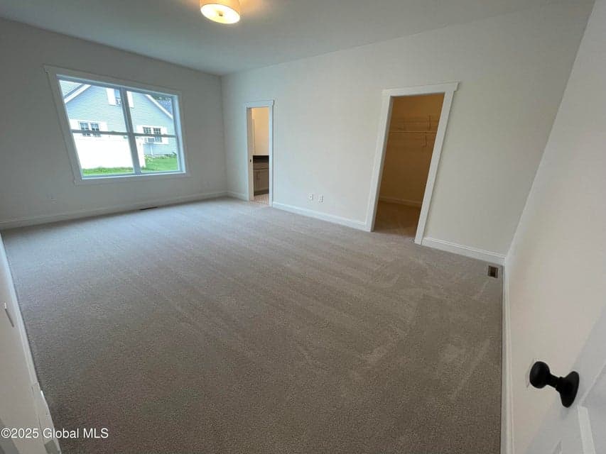 6 Avalon Way, photo 5