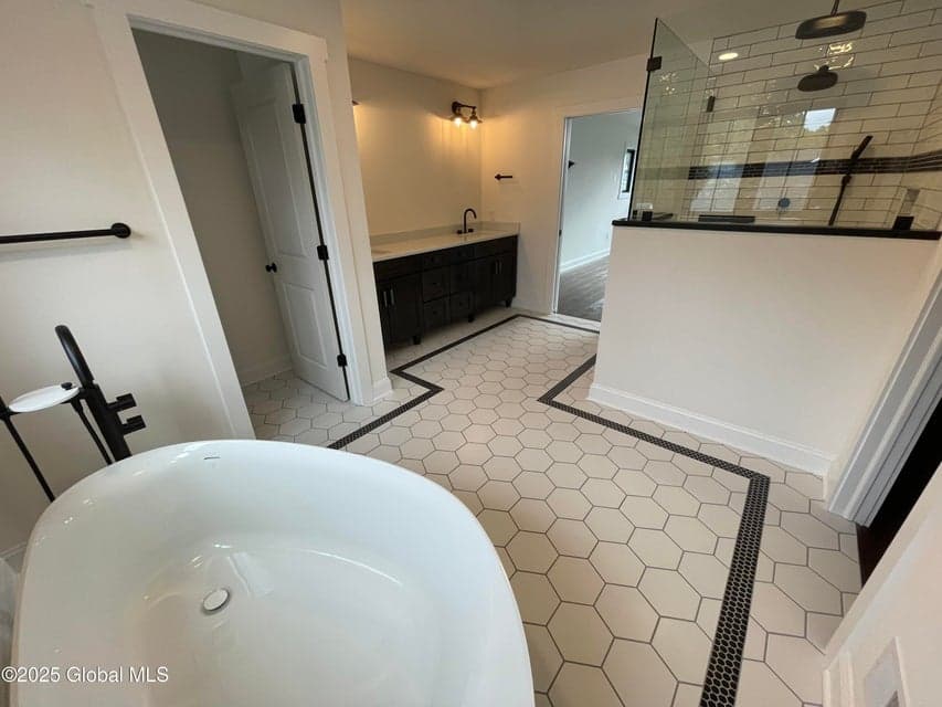 13 Avalon Way, photo 4