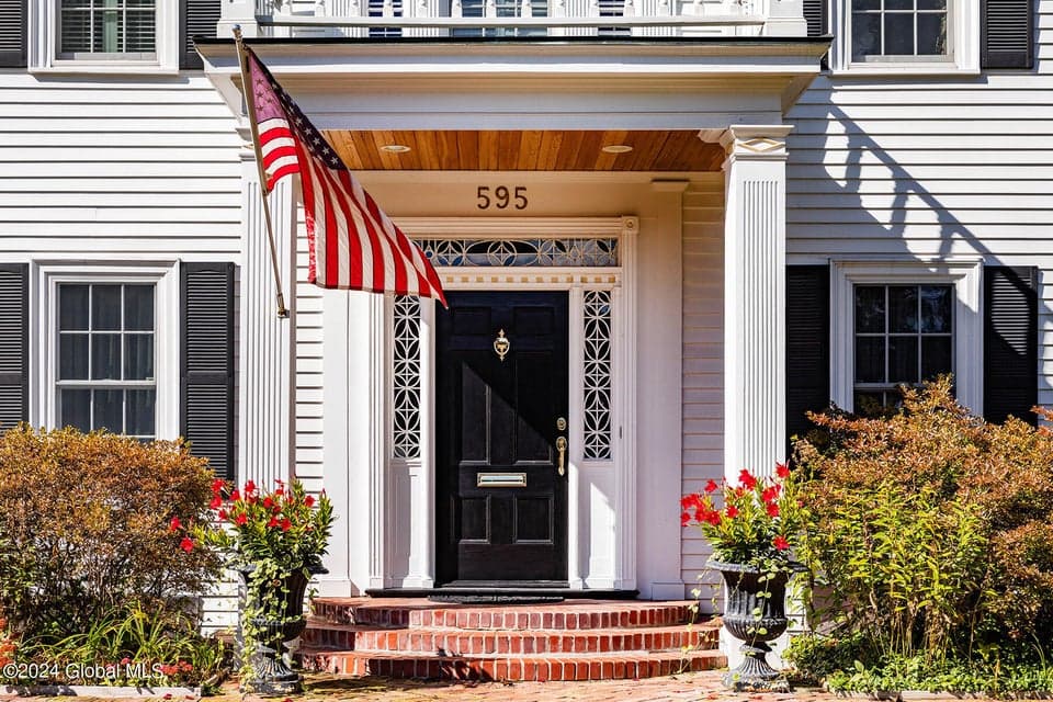 595 N Broadway, Saratoga Springs, NY, photo 2