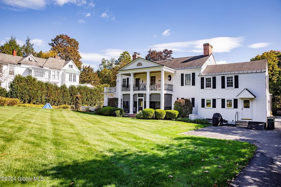 595 N Broadway, Saratoga Springs, NY, photo 5