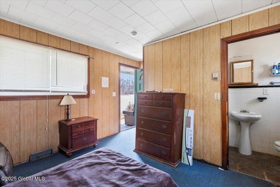 1049 River Road, photo 5