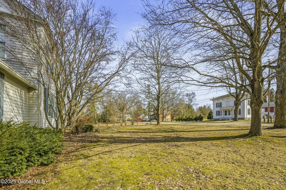 631 Latimer Hill Road, photo 4