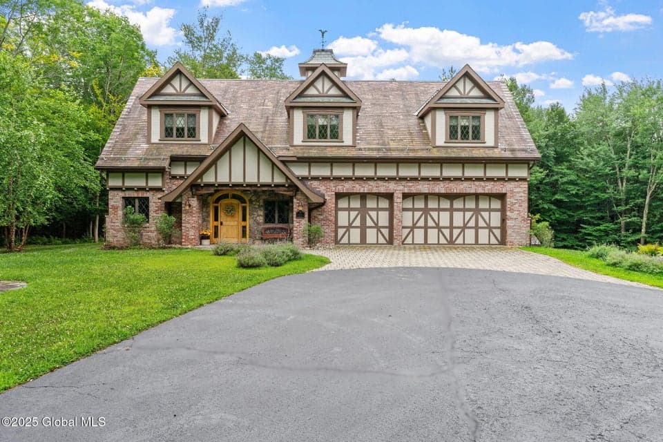222 Alps Mountain Road, Nassau, NY, photo 1