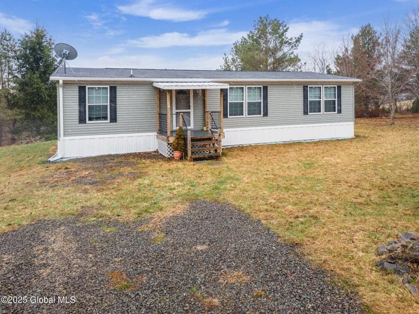 154 Forest Lane, photo 3