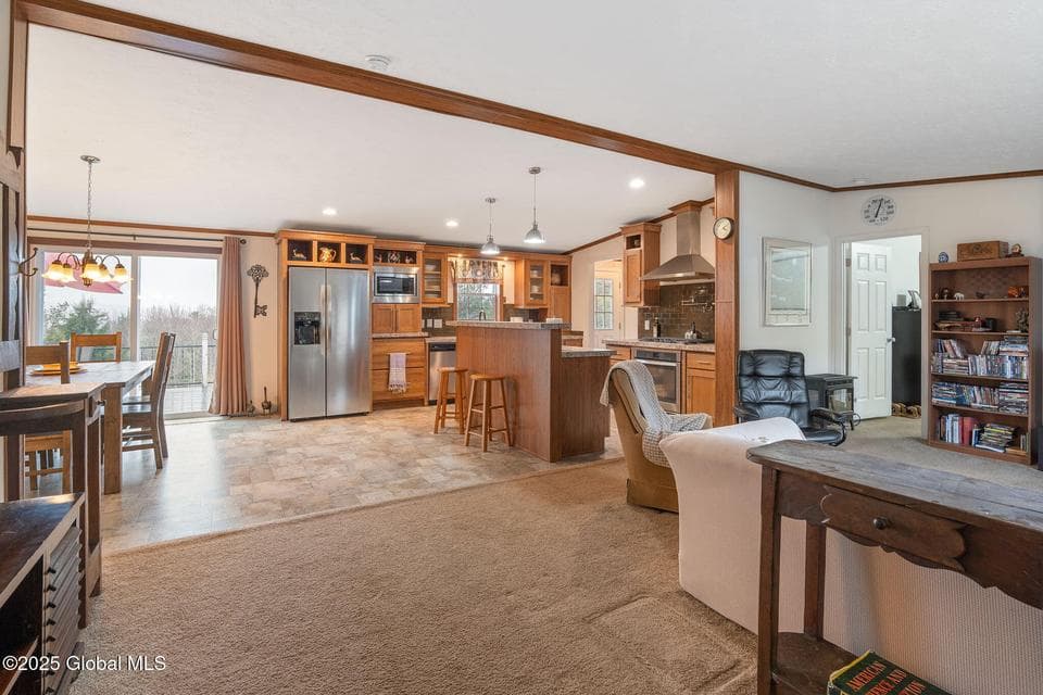 154 Forest Lane, photo 5