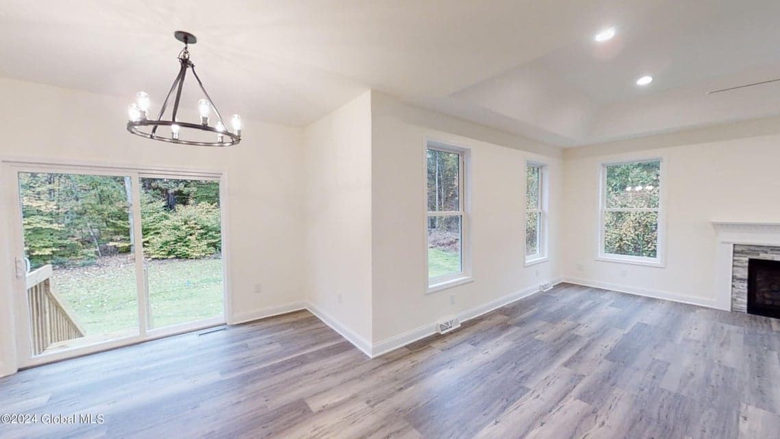 11 Brookhaven Court, photo 4