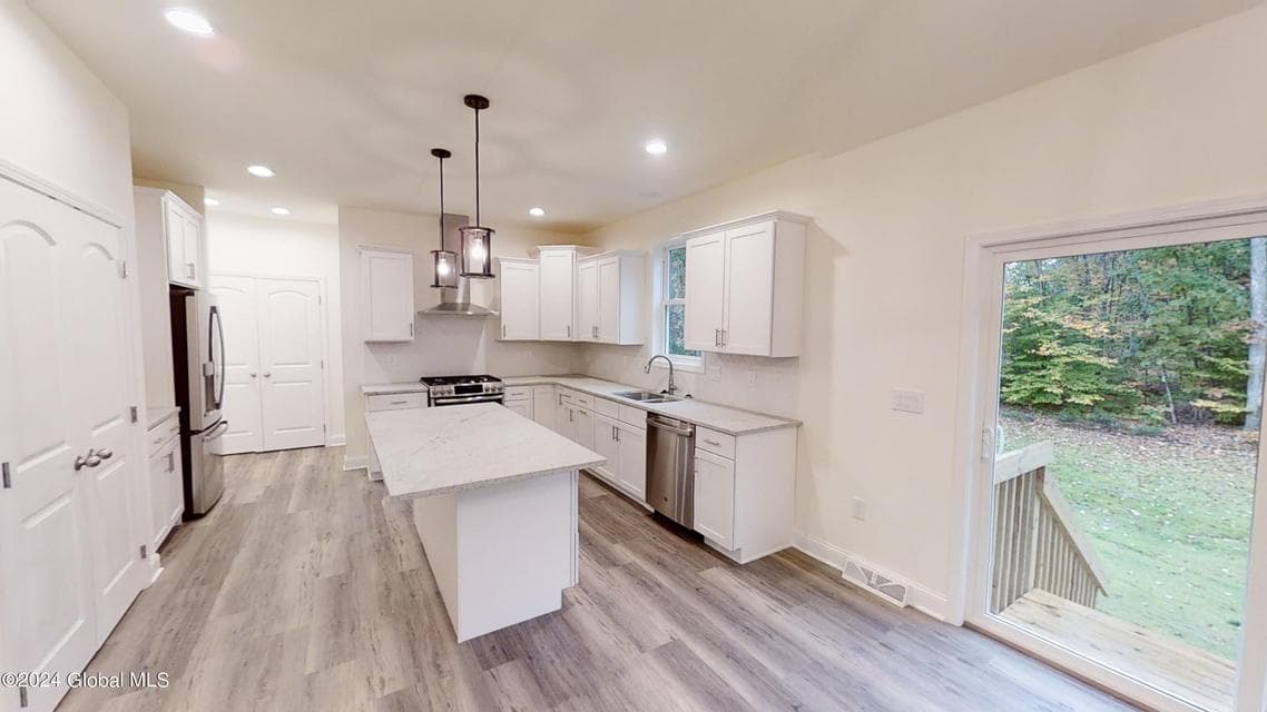 11 Brookhaven Court, photo 5