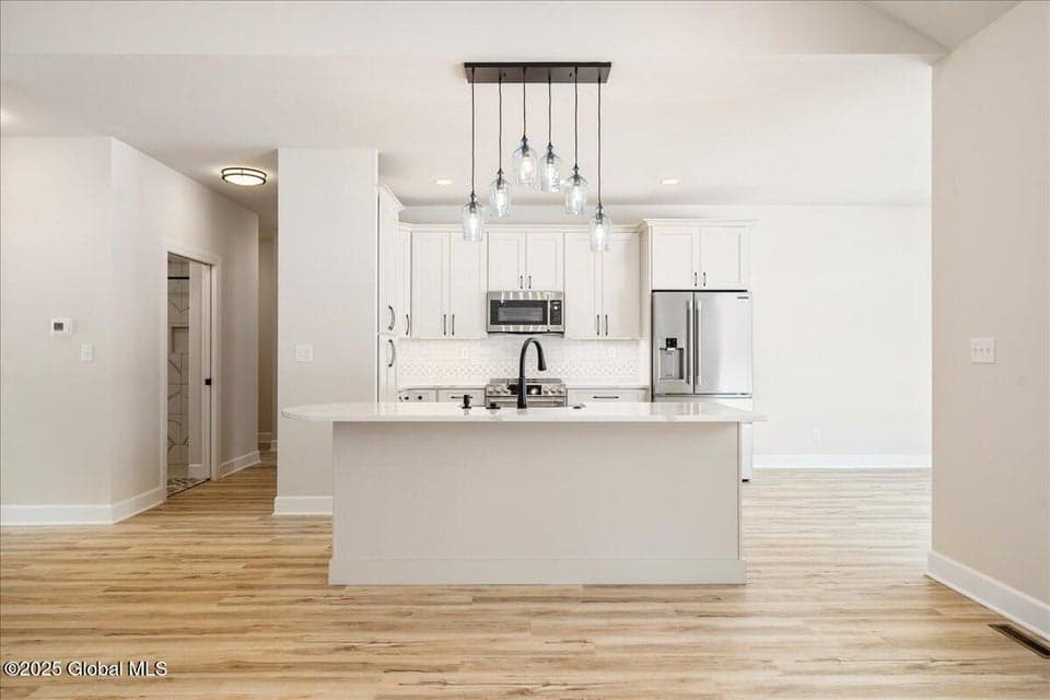 23 Hunter Court, Milton, NY 12020, photo 4