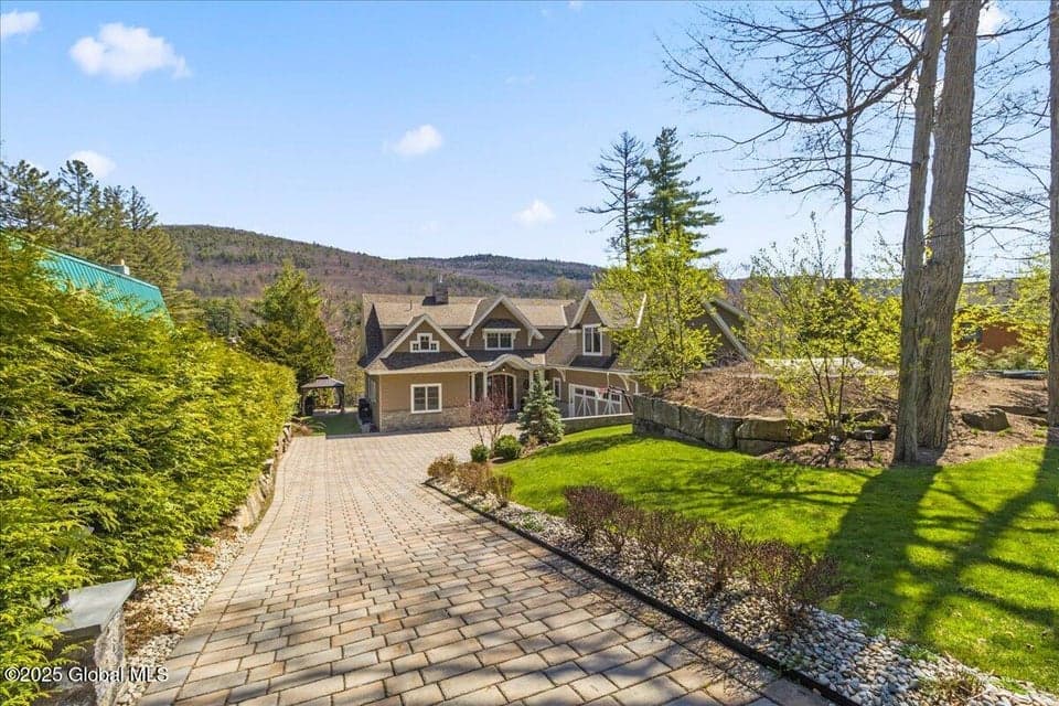 135 Seelye Road, Queensbury, NY, photo 4