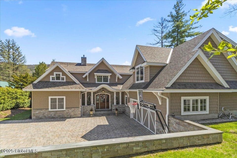 135 Seelye Road, Queensbury, NY, photo 3