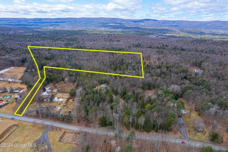 658 Locust Grove Road, photo 1