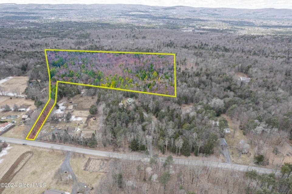 658 Locust Grove Road, photo 2