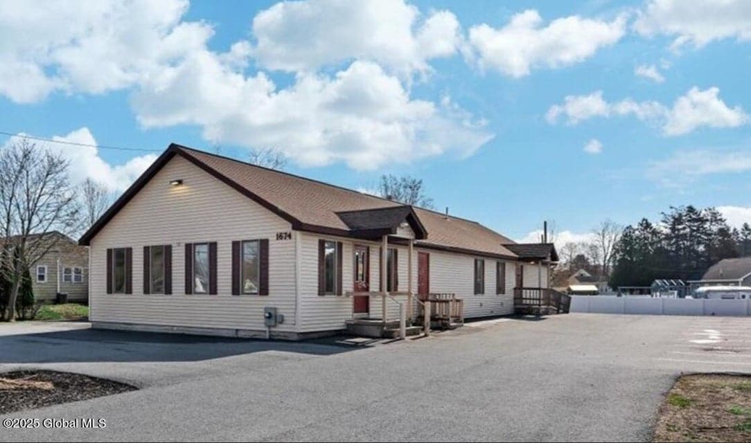 1674 Route 9, photo 1