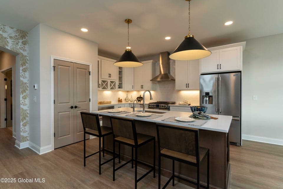 7 Magnolia Drive, Halfmoon, NY, photo 3