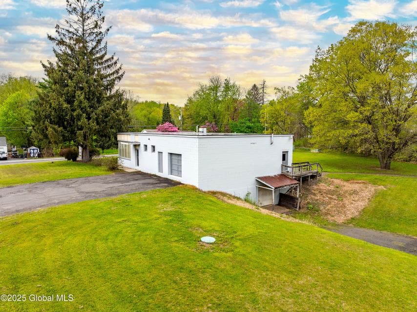 100 Eastover Road, Schaghticoke, NY 12182, photo 3