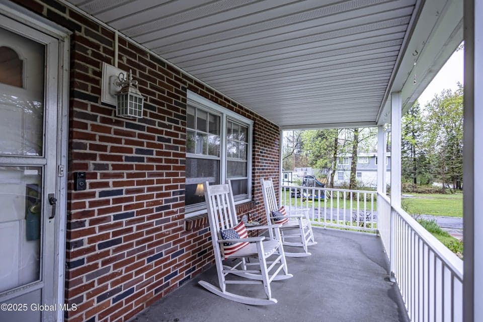 12 Onderdonk Road, Schenectady, NY, photo 3