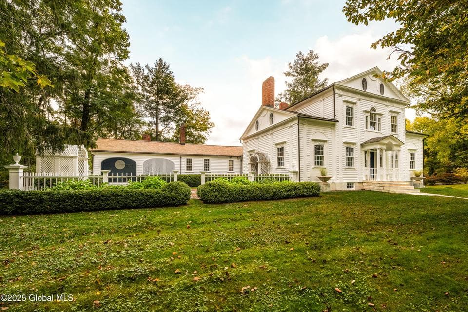 2705 County Route 9, Chatham, NY, photo 1