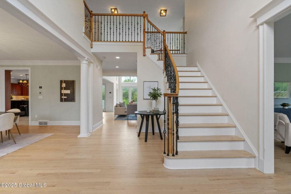 1014 Catherines Woods Drive, Niskayuna, NY, photo 3