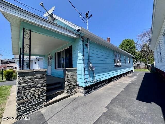 1321 Richard Street, photo 3