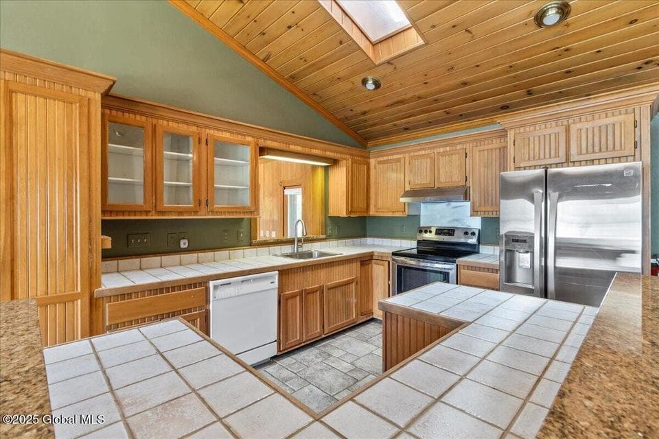 31 Fish Point Road, Bolton, NY, photo 5