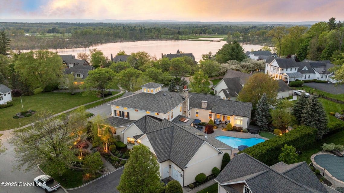 2 Campion Lane, Saratoga Springs, NY, photo 5