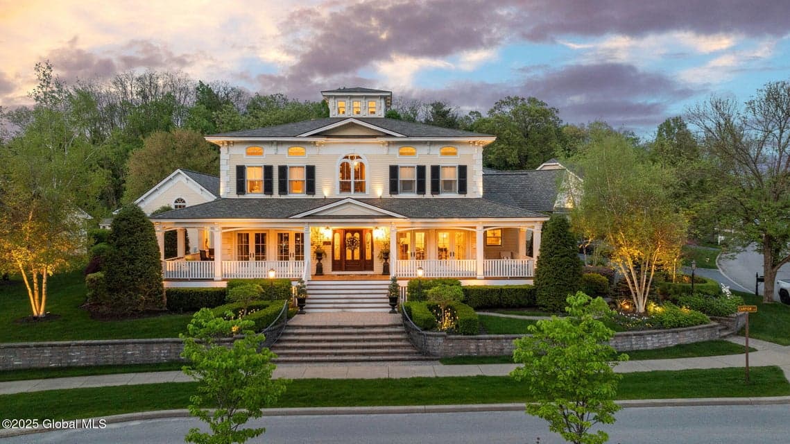 2 Campion Lane, Saratoga Springs, NY, photo 3