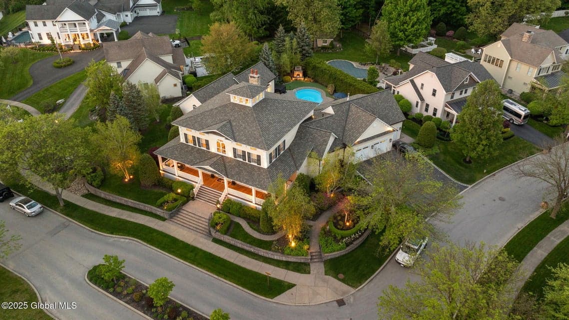 2 Campion Lane, Saratoga Springs, NY, photo 4