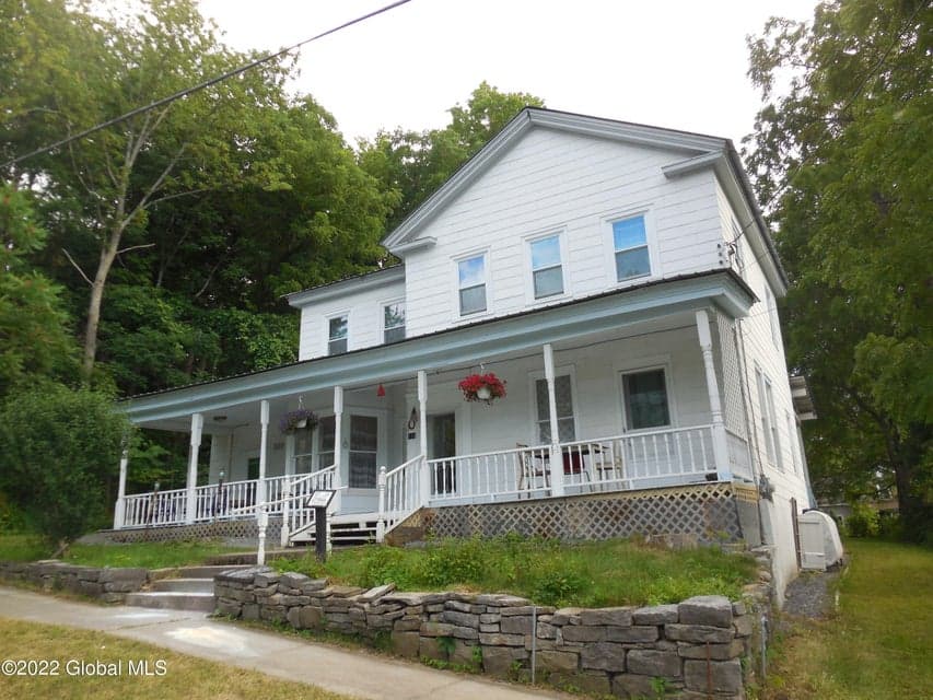 114 Washington Street, photo 3