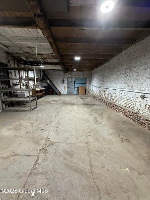 312 Sheridan Avenue, photo 2