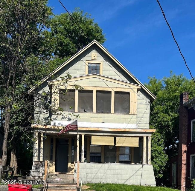 159 Champlain Avenue, photo 3