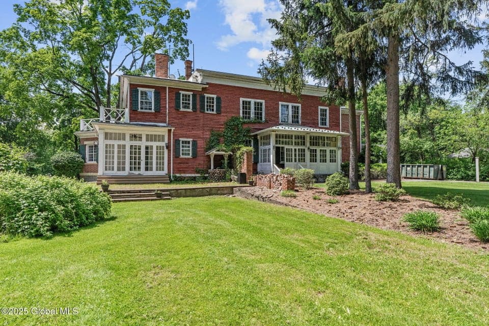 96 Thompson Hill Road, photo 4