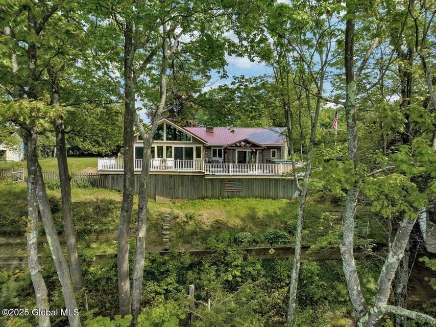 145 Woodland Avenue, Mayfield, NY, photo 1