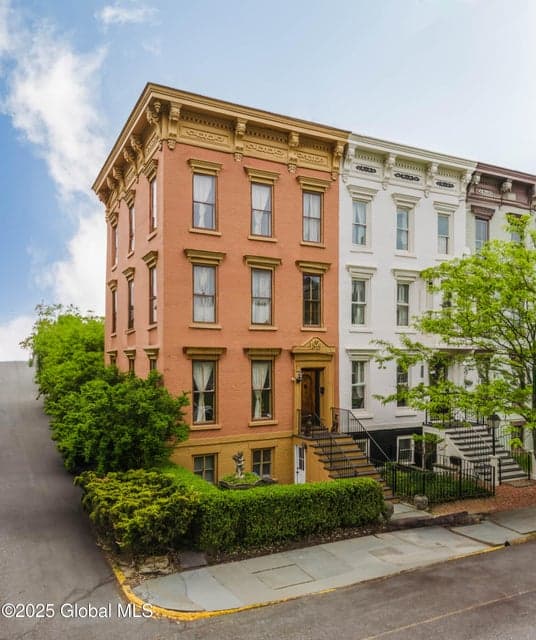 1 E Court Street, Hudson, NY, photo 4