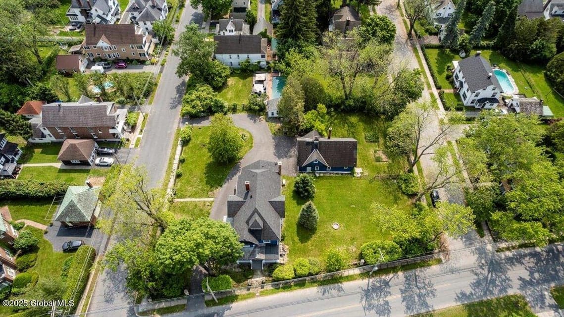 4 Van Dyke Avenue, photo 5